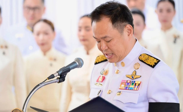 นายกฯ ประกาศให้คำมั่นทำงานเพื่อประชาชน เดินหน้ารัฐบาลโปร่งใส ตรวจสอบได้