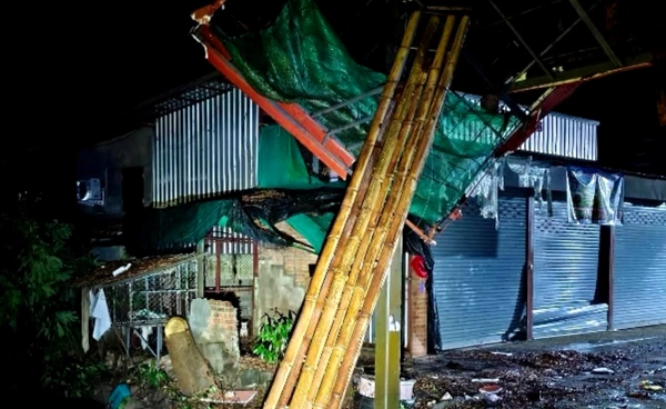 พายุฤดูร้อนถล่ม “เชียงใหม่” บ้านเรือนเสียหายวงกว้าง เตือน 23-25 ก.พ.ไทยตอนบนระวังพายุฤดูร้อน