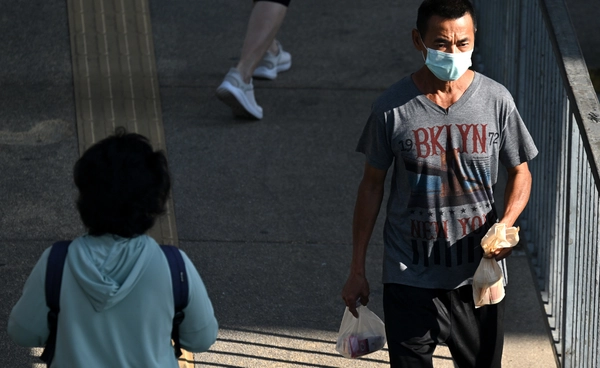 สำรวจกรุงเทพฯในวันจมฝุ่น เมื่อ PM 2.5 พุ่งเกินมาตรฐาน เริ่มมีผลกระทบต่อสุขภาพ 46 พื้นที่