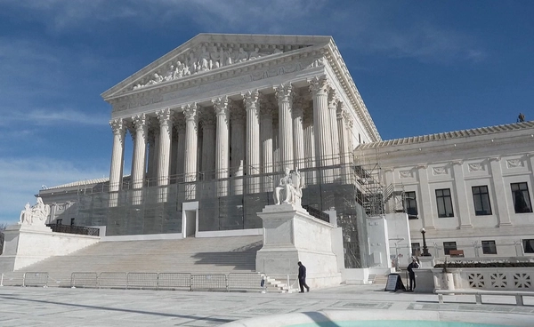 ชี้ชะตาเฟด ศาลสูงนัดตัดสิน ปลด "ลิซา คุก"?