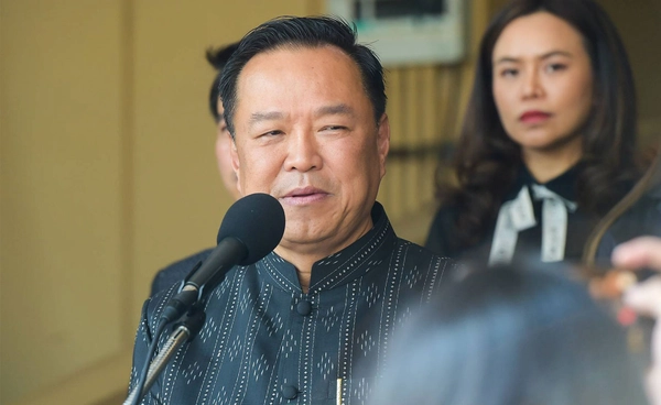 “อนุทิน” ยืนยันยังไม่เทียบเชิญพรรคการเมืองใดเข้าร่วมรัฐบาล-มั่นใจอยู่ครบ 4 ปี 