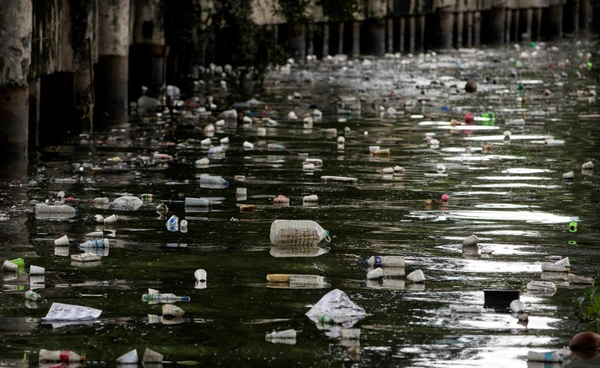 โลกร้อนเร่งวิกฤตพลาสติกโลก ไมโครพลาสติกแพร่ไปทั่ว คุกคามทุกชีวิต