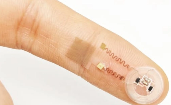 แผ่นแปะอัจฉริยะ ส่งยาตรงจุด-แม่นยำสู่อวัยวะซับซ้อน