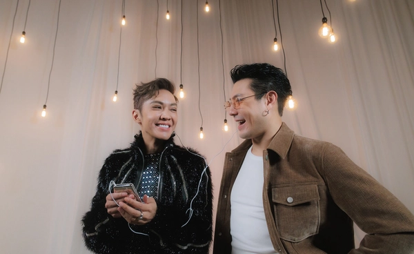 “เปิดเพลงดังดัง ฟังเพลงโดมโดม” ใน “เพลงรักของเรา” ซิงเกิลใหม่จาก “ดัง พันกร x โดม ปกรณ์ ลัม”