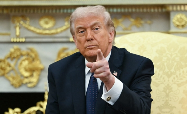 ทรัมป์จะส่งทหารเรือคุ้มกันเรือที่ผ่านช่องแคบฮอร์มุซ หลังอิหร่านประกาศปิดเส้นทาง 