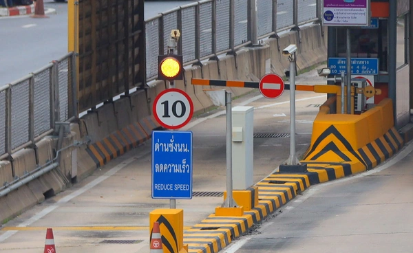 วันหยุดราชการ วันจักรี 6 เมษายน 2569 ขึ้นทางด่วนฟรี 3 สายทาง 63 ด่าน