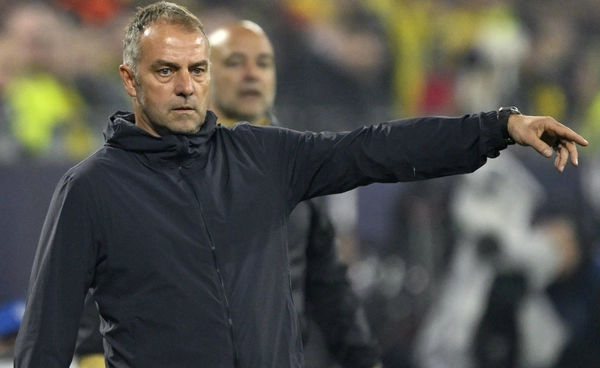 ฟลิค ชื่นชม เอสปาร์ต ดาวรุ่งวัย 18 เล่นให้ บาร์ซ่า นัดแรก!