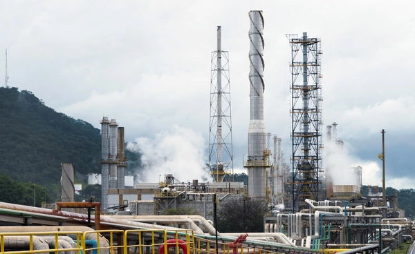 สหรัฐฯ จ่อยกเลิกคว่ำบาตรน้ำมันอิหร่านบางส่วน หวังคุมวิกฤตพลังงานได้ 