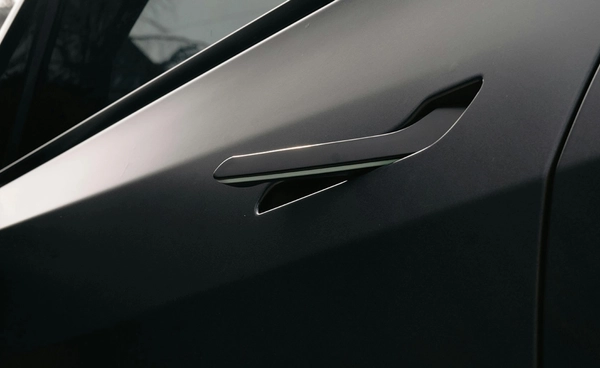 จีนเตรียมประกาศ “แบน” มือจับประตูรถแบบซ่อน มีผล 1 มกราคม 2027