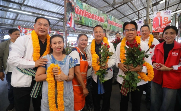 "สมศักดิ์-อนุชา" สายเดินเก็บคะแนนเพื่อไทย ลุยตลาดสระบุรี ชูนโยบายทำได้จริง
