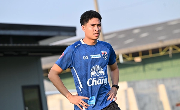 ประวัติ เสกสรรค์ ราตรี กองกลางสายเลือดใหม่ทีมชาติไทย