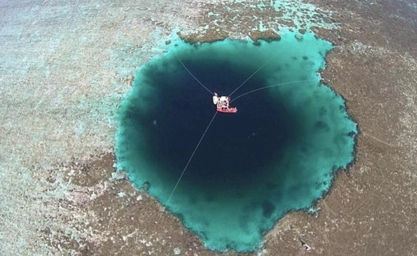 ชวนรู้จัก “หลุมมังกร” หลุมใต้ทะเลจีนจากตำนานไซอิ๋ว หลุมลึกไร้อากาศ ที่มีไวรัสไม่รู้จักจำนวนมาก