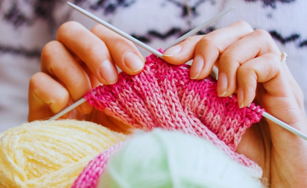 ถักไหมพรมช่วยลดอากาเสพติด ตั้งแต่กัดเล็บจนถึงยาเสพติด