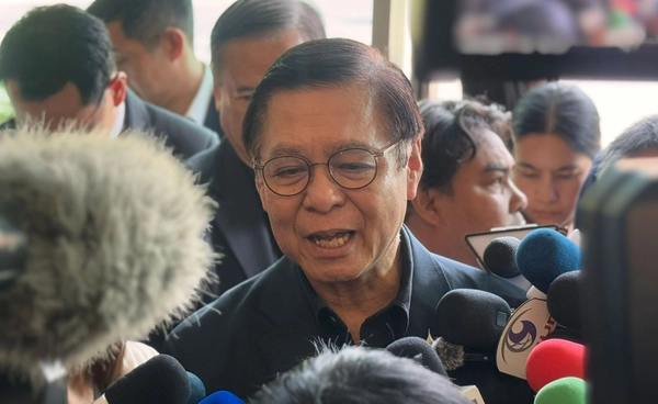 “สีหศักดิ์” อพยพคนไทยจากอิหร่านไปตุรกี ยืนยันสถานทูตปลอดภัย