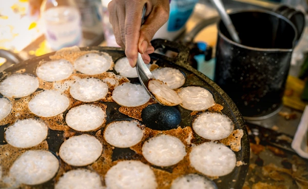 “ขนมครก” ขึ้นแท่นอันดับ 1 ขนมหวานไทยยอดเยี่ยมปี 2026