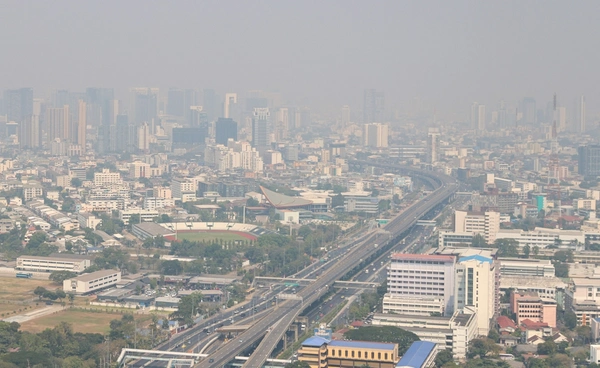 PM2.5 เช้านี้! กทม. ยังเกินมาตรฐาน 29 เขต เช็ก 12 อันดับของค่าฝุ่นสูงสุด