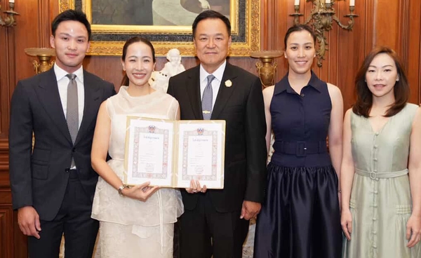 อนุทิน จดทะเบียนสมรสที่เขตดุสิต ก่อนลุยภารกิจรัฐบาล