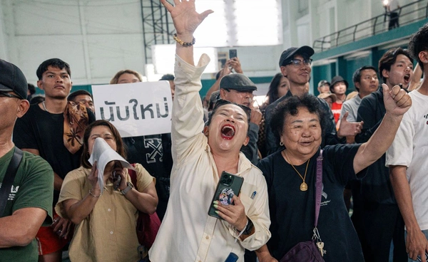 ไฟลามทุ่งเลือกตั้ง ประชาชนผนึกกำลังเรียกร้อง #นับคะแนนใหม่ทั่วประเทศ