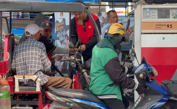 นายกฯ สั่งตรึงดีเซล 15 วัน หลังคนแห่เติมน้ำมันเกลี้ยงปั๊ม  