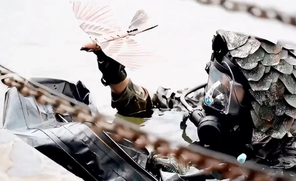 หน่วยซีลจีนโชว์ “โดรนนกสอดแนม” บินเนียนเหมือนนกจริง เสริมทัพภารกิจกองทัพจีน