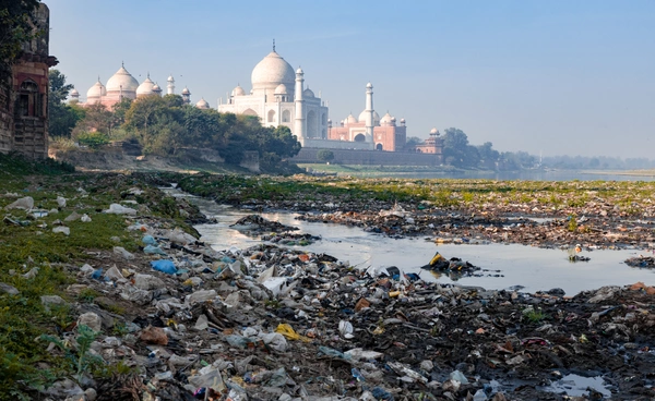 มลพิษ “แม่น้ำยมุนา” อินเดีย ทำชาวเมืองหลายล้ายคนขาดน้ำ