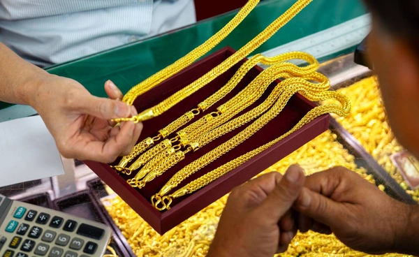 จับตาทอง-เงินบาท-น้ำมัน ผันผวนหลังถล่มอิหร่าน