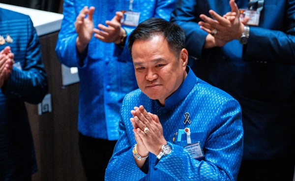 รัฐบาลอนุทิน 2 เร่งคุมวิกฤตน้ำมัน ทดสอบเสถียรภาพหลังโหวต 