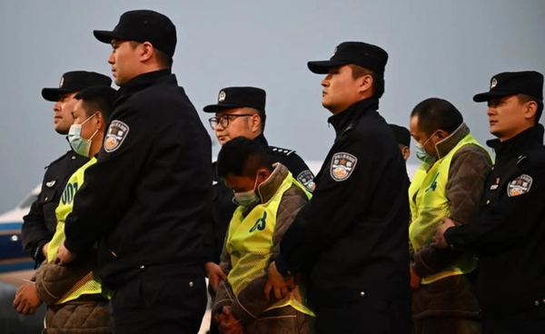 จีนเอาจริง จับกุม-ดำเนินคดีแก๊งสแกมเมอร์มากกว่า 250,000 คดี ในปี 2025 