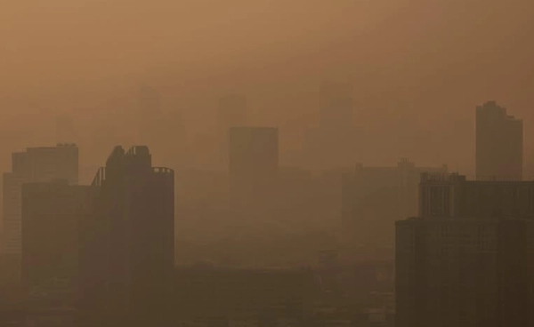 ฝุ่นจิ๋วคร่าชีวิตเงียบ!  วิจัยชี้ PM2.5 เร่งหลอดเลือดพัง เสี่ยงหัวใจวายพุ่งทุกลมหายใจ