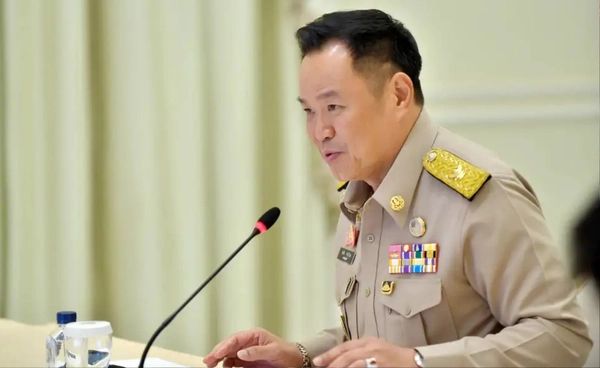 นายกฯ ถกหน่วยงานเศรษฐกิจ ทบทวนงบปี 70 กำชับทุกหน่วยลดรายจ่ายไม่จำ