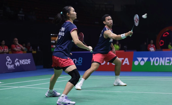 บาส-เฟม คว้าชัยหวุดหวิด!   กอดคอ เมย์ ลิ่วรอบก่อนรองฯ