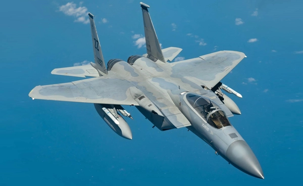 เครื่องบิน F-15E จำนวน 3 ลำถูกระบบป้องกันภัยทางอากาศคูเวตยิงสกัดโดยไม่ได้ตั้งใจ (Friendly Fire)