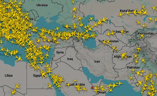 ข้อมูลเว็บไซต์ Flightradar24 ชี้สายการบินเลี่ยงน่านฟ้าอิหร่าน-อิสราเอล หลังข่าวโจมตีทางอากาศ