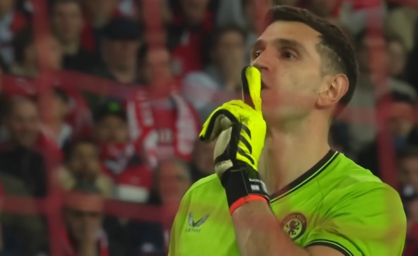 อินเตอร์ฯ เล็งสอย มาร์ติเนซ  หวังดึงเฝ้าเสาแทน ซอมเมอร์