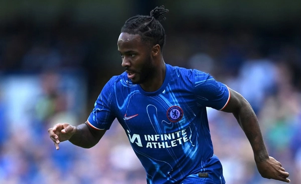 สเตอร์ลิงหวังย้ายซบนาโปลี หวนร่วมงาน เดอ บรอยน์