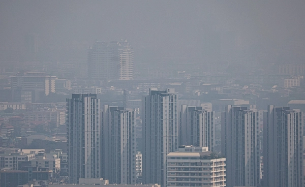 ฝุ่น PM 2.5 เช้านี้! กทม. อยู่ในระดับสีส้มหลายพื้นที่ เปิด 12 อันดับสูงสุด