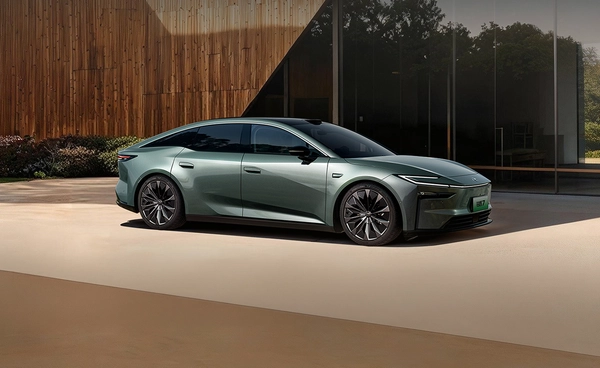 Toyota BZ7 EV รุ่นใหม่ ชาร์จ 10 นาที ได้ 300 กม. ขายได้ 3,000 คัน ในชั่วโมงเดียว (ที่จีน)