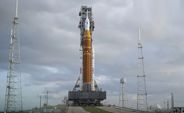 จรวด SLS ในภารกิจ Artemis 2 ของ NASA กลับสู่ฐานปล่อยอีกครั้ง เตรียมพร้อมลุยภารกิจ 1 เมษายนนี้