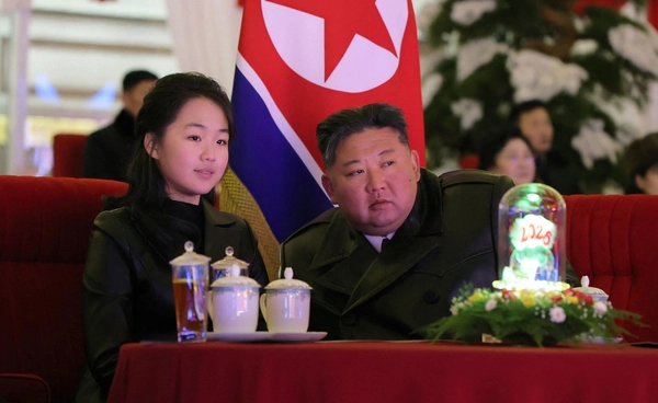 เกาหลีเหนือเตรียมแต่งตั้ง "คิม จู-แอ" ลูกสาว "คิม จอง-อึน" เป็นผู้สืบทอดตำแหน่งผู้นำสูงสุด