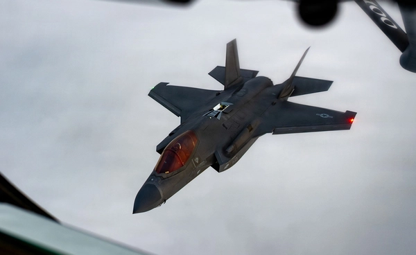 เครื่องบินขับไล่ F-35 ทำลายสถิติการส่งมอบ 191 ลำ เดินหน้าความสำเร็จในการรบต่อเนื่องตลอดปี 2025