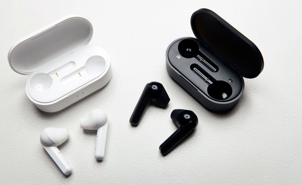 วิจัยยุโรปสุ่มตรวจ หูฟัง 81 รุ่น พบสารส่งผลต่อฮอร์โมน เสี่ยงซึมผ่านผิวหนัง