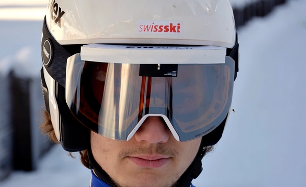 เซนเซอร์ฝึกนักกีฬา “สกีกระโดดไกล” จับแรงเหวี่ยง-เตือนปรับสมดุลกลางอากาศ