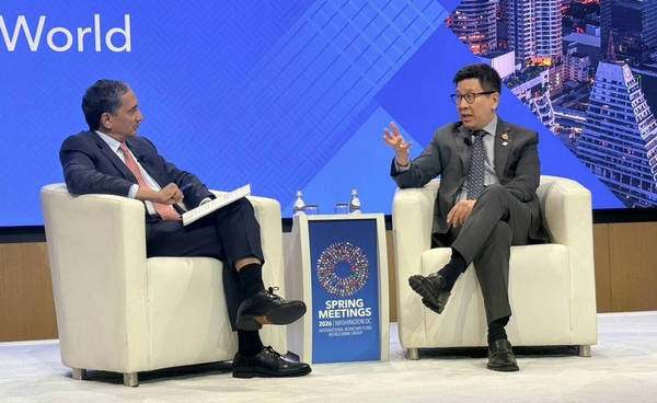 เอกนิติ ชี้เศรษฐกิจโลกผันผวน ดันลงทุน-พลังงานรับมือ