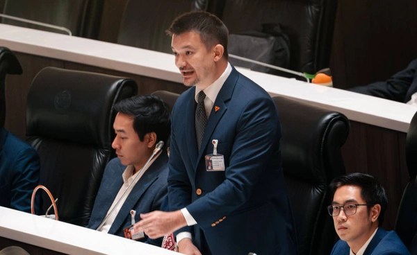 “ภัทรพงศ์” ซัดรัฐบาลไร้มาตรการฝุ่น จี้ชัด พ.ร.บ.อากาศสะอาด
