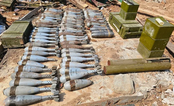 ศทช. เคลียร์ช่องตาเล็ง จ.ศรีสะเกษ พบกระสุน-สรรพาวุธเพียบ!