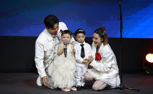 ด้อมปลื้มปริ่ม “Thailand Top Vote 2025” มอบรางวัลใหญ่แห่งปี พร้อมสรุปผล Thailand Social Awards