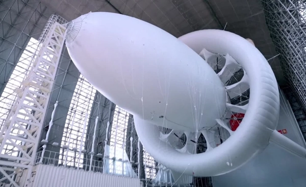 จีนทดสอบ “กังหันลมลอยฟ้า” จับกระแสลมแรงสูง แปลงเป็นไฟฟ้าเพื่อครัวเรือน