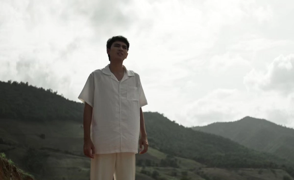 โจอี้ ภูวศิษฐ์ ขึ้นแท่นพระเอก 100 ล้าน บทพิสูจน์อีกก้าวจากนักร้องสู่จอภาพยนตร์