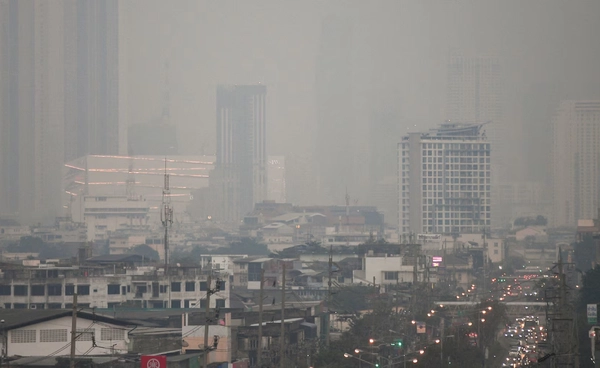 ลมหนาวแผ่ว! กทม.ไร้ตัวช่วยคลายฝุ่น