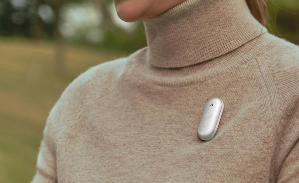 Plaud เปิดตัว NotePin S อุปกรณ์สวมใส่ AI รุ่นใหม่ เพิ่มปุ่มทำเครื่องหมายช่วงเวลาสำคัญ